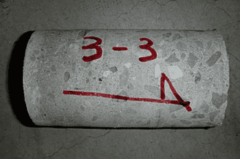 コンクリート圧縮強度試験